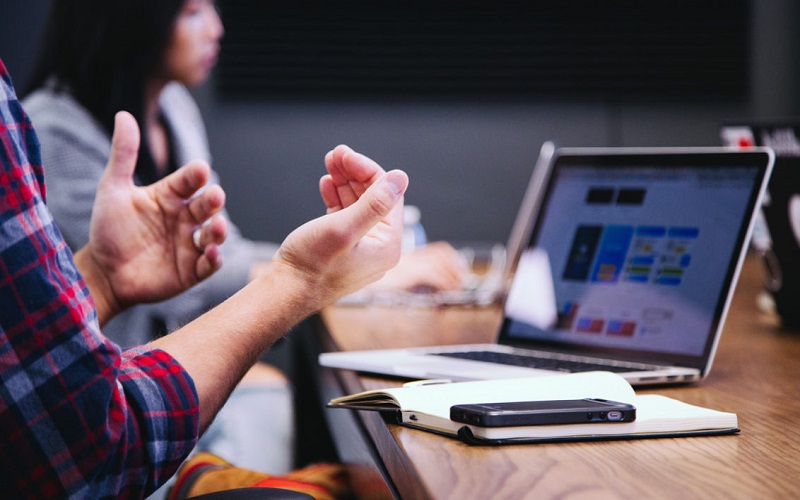10 Tips To Remember While Giving Online Presentations